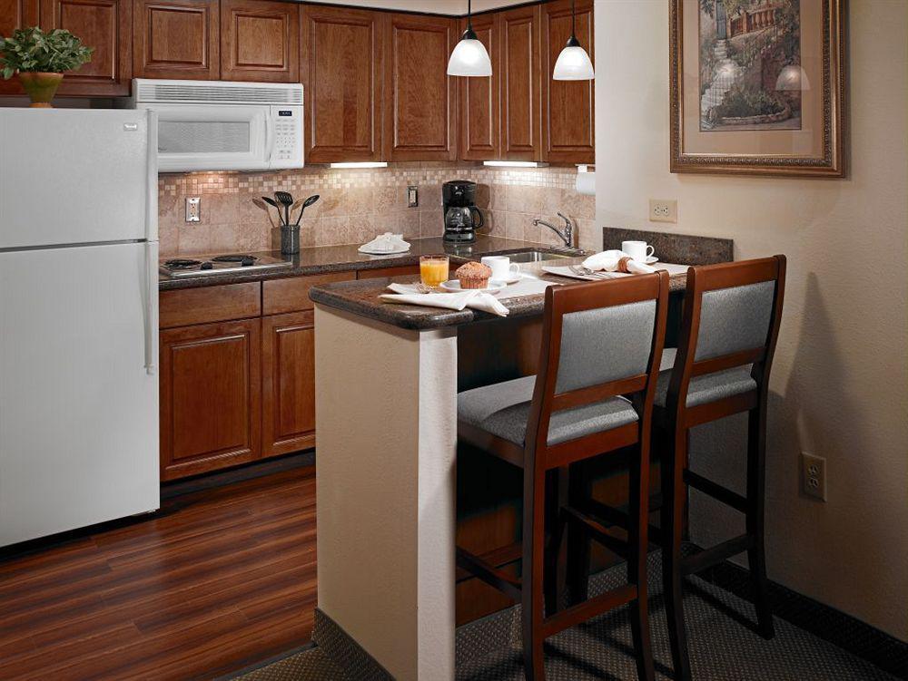 Staybridge Suites Harrisburg-Hershey By Ihg Room photo